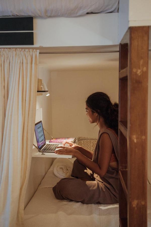 Vedya Boutique Hostel General Luna  Zewnętrze zdjęcie
